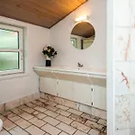 Idyllic Retreat With Whirlpool-by Traum Сasa de vacaciones