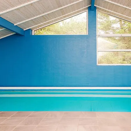 Idyllic Retreat With Whirlpool-by Traum *
