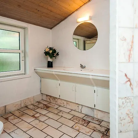 Idyllic Retreat With Whirlpool-by Traum Casa vacanze