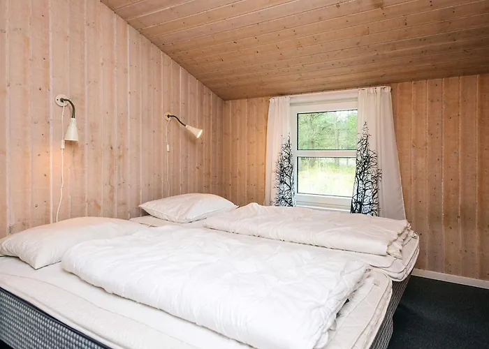 Дом отдыха Idyllic Retreat With Whirlpool-by Traum