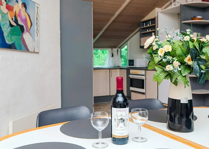 Idyllic Retreat With Whirlpool-by Traum